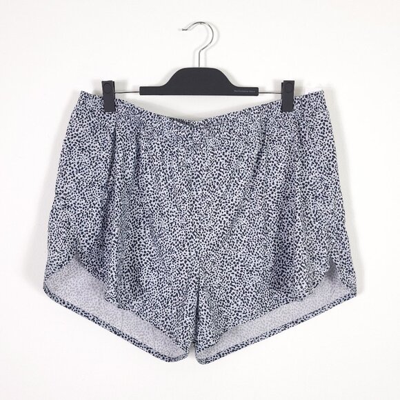 Old Navy StretchTech Running Shorts - Picture 1 of 9